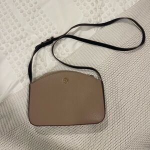 Ann Klein crossbody purse